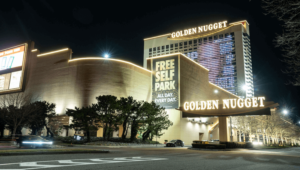 size of golden nugget casino las vegas